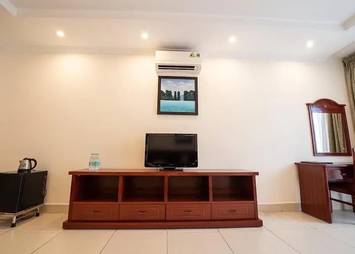 Hotel Huong Bien *
