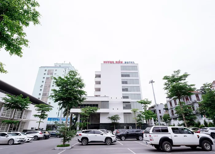 Hotel Huong Bien *