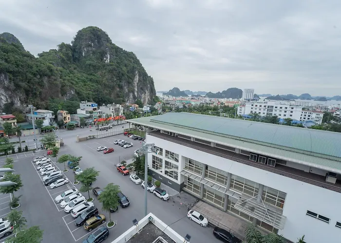 Huong Bien Hotel Ha Long